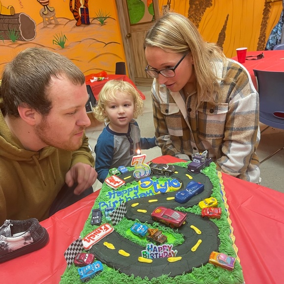 Meet your Posher, Stephanie - Picture 8 of 11